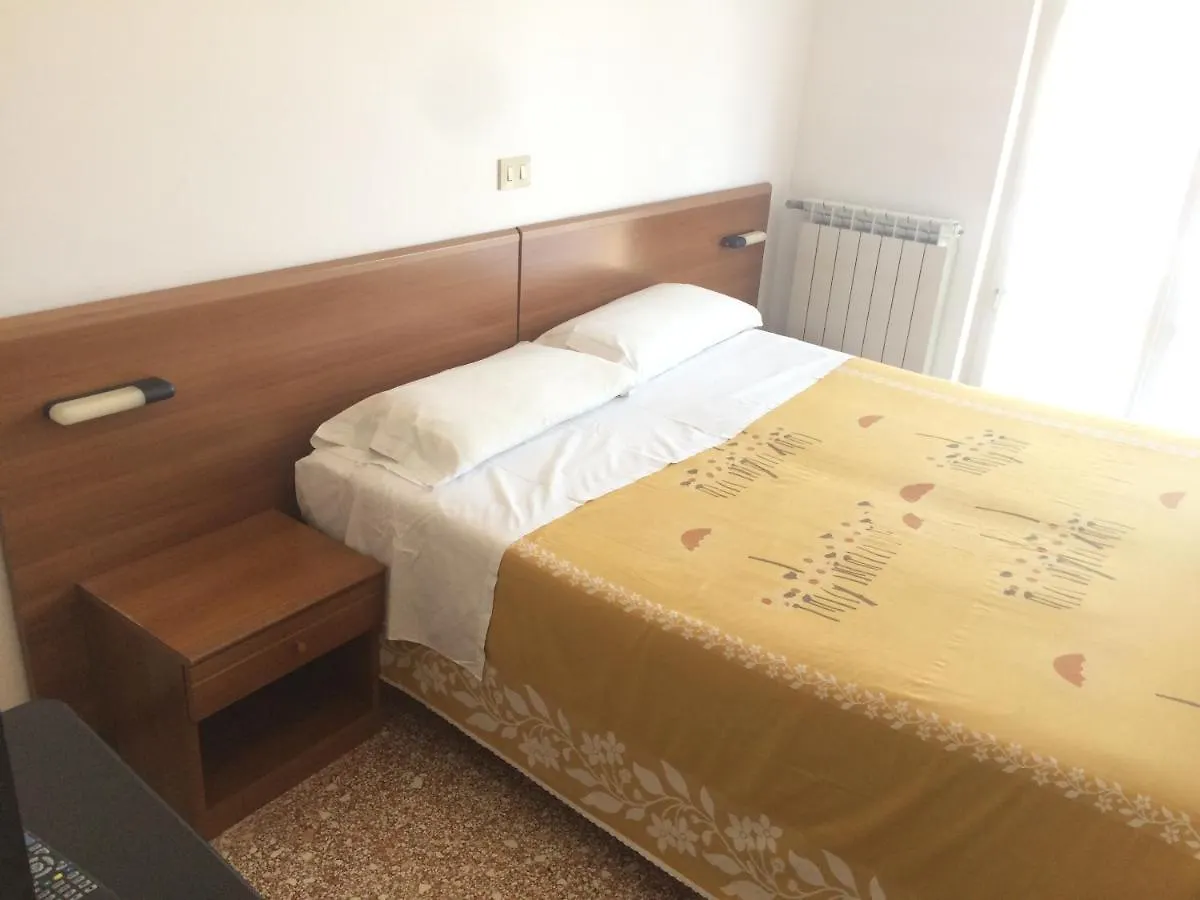 Hotel Gardenia 0*, Finale Ligure